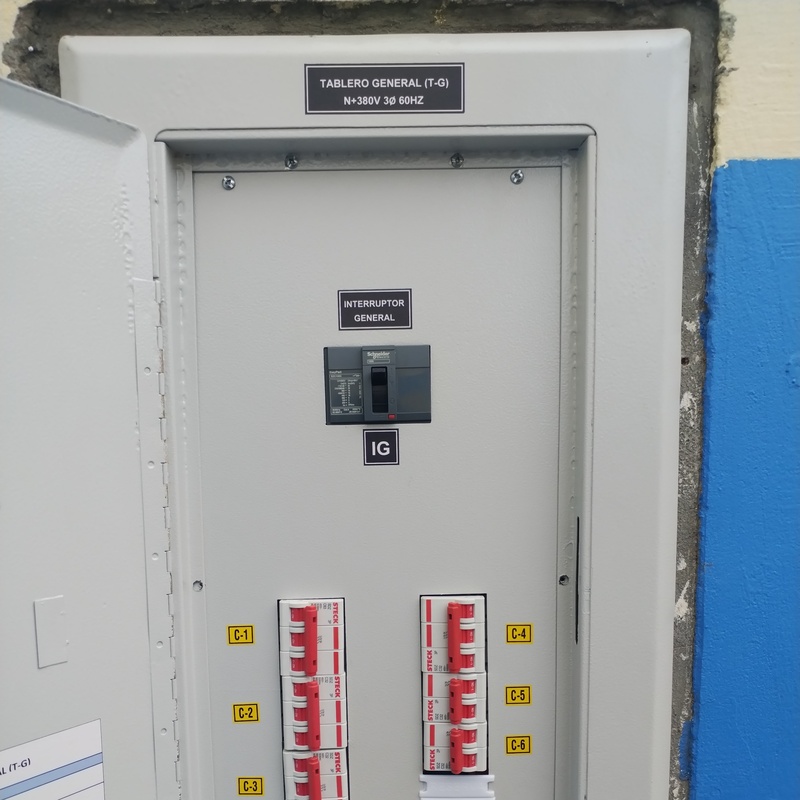 TABLEROS DE DISTRIBUCIÓN